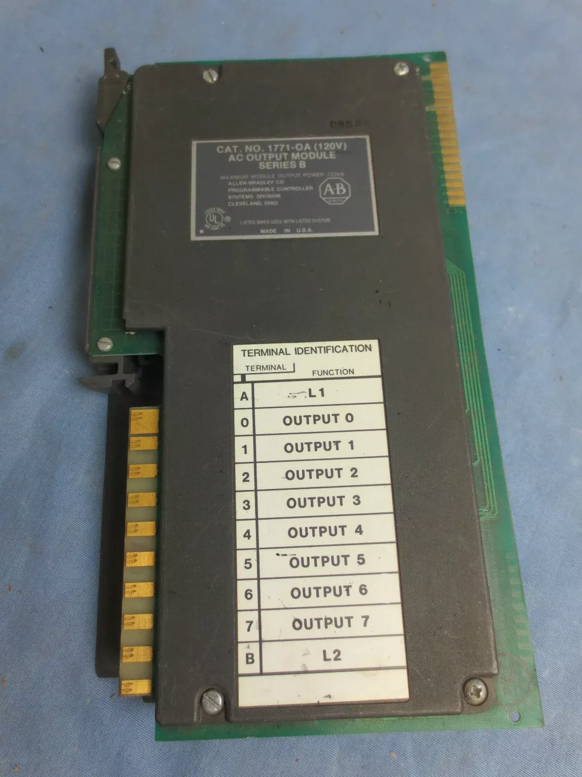allen-bradley-120v-ac-output-module ALLEN-BRADLEY 120V AC OUTPUT MODULE