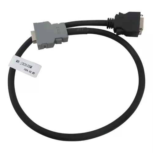 Mitsubishi | MR-J3CDL05M | Protection Cable
